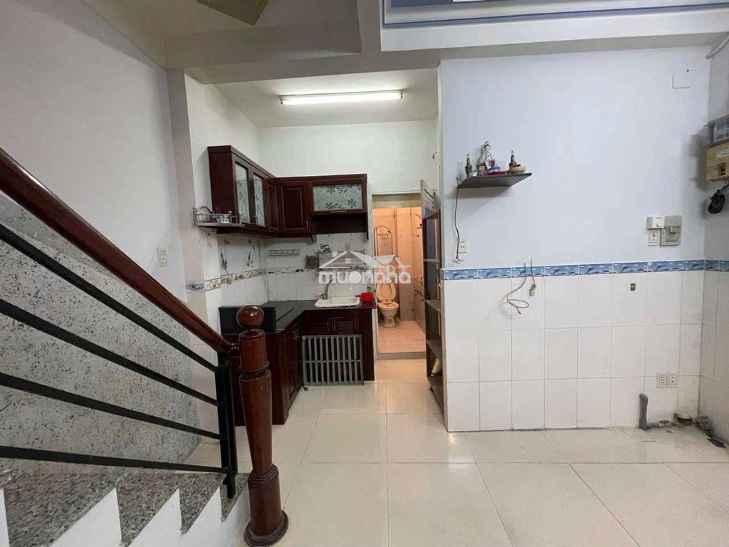 Nhà 4 tầng phú nhuận - 3 pn - 4 tỷ - 2
