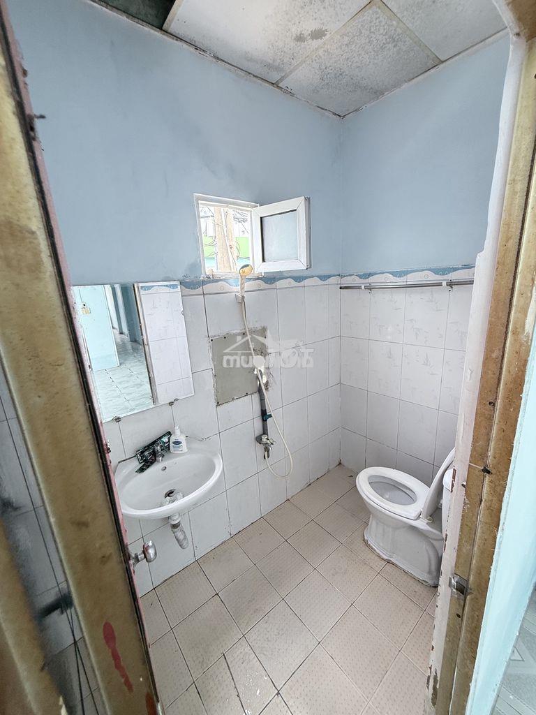 Cho thuê tầng 1 nguyên căn - mặt tiền đường 17 linh chiểu - 4