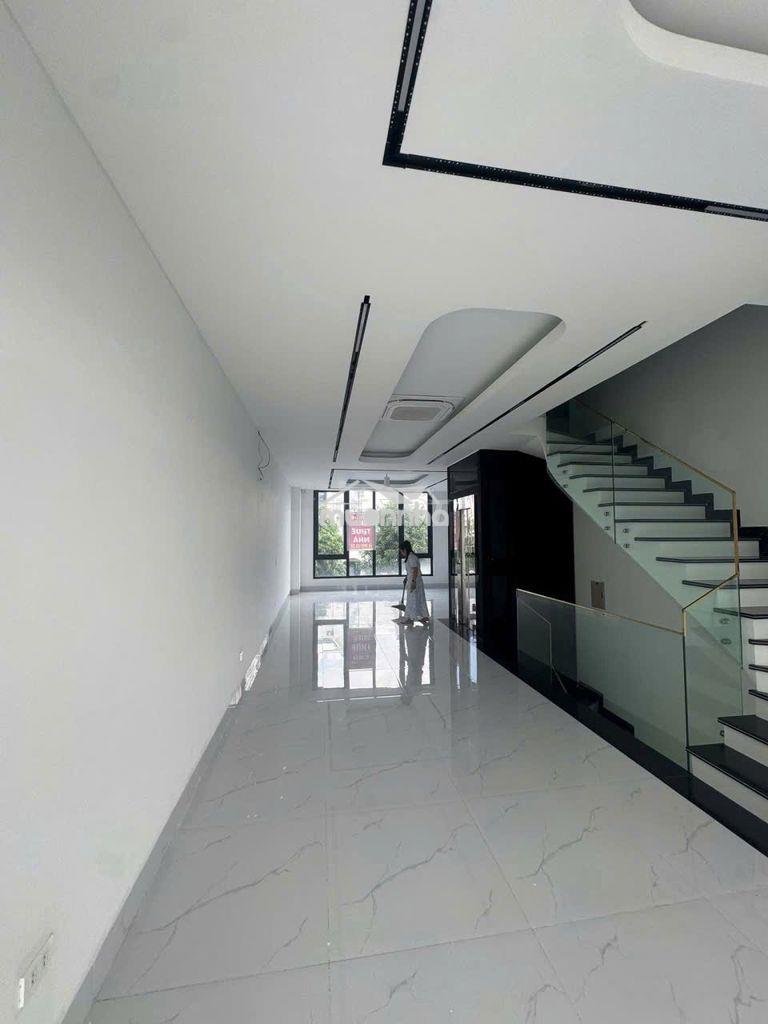 Giá 29tr cho thuê shophouse 5 tầng full nội thất có thang máy ocp 1 gl
