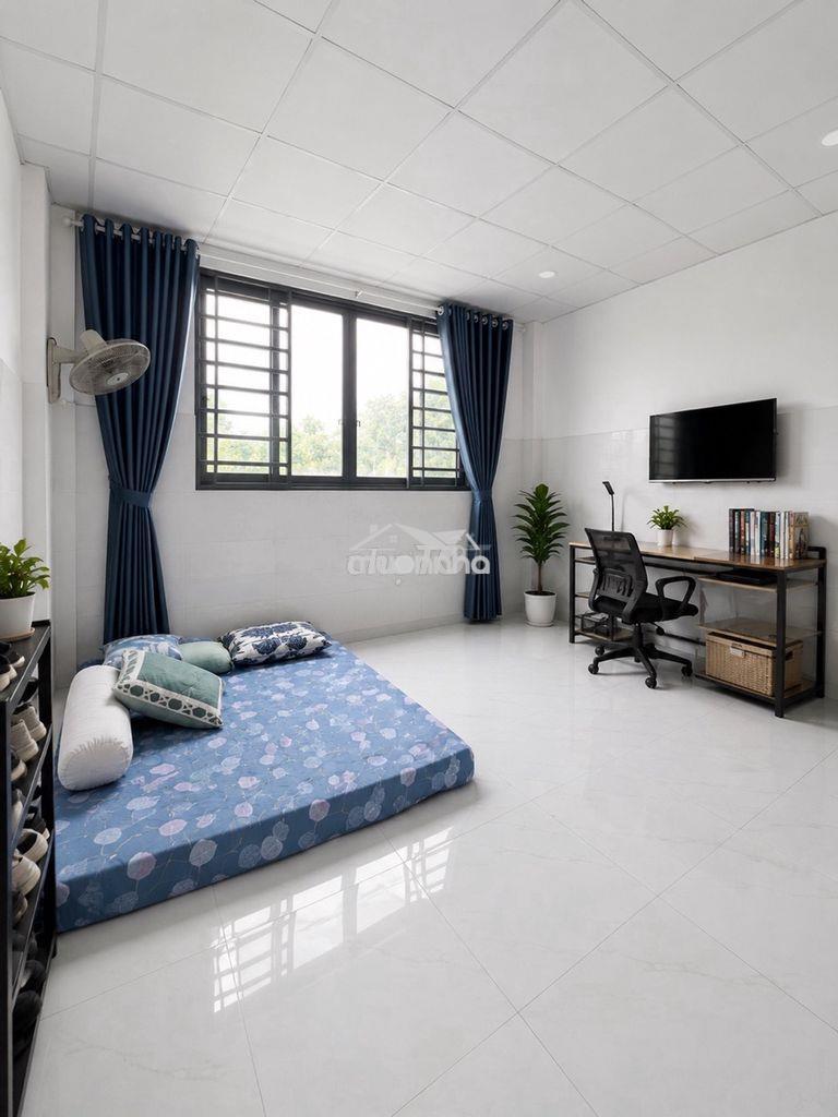 Hẻm 4m - dt sàn 60m2 - 2 lầu 2pn 2wc - ở liền - shr  - 4