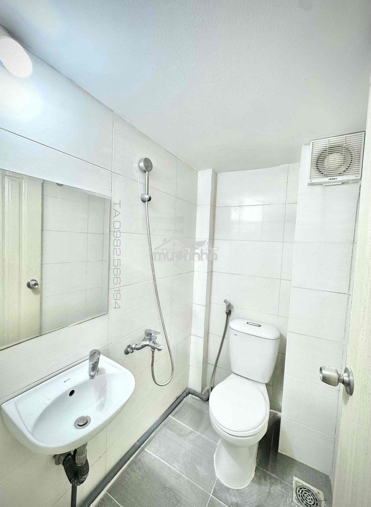 Studio phú nhuận hẻm oto, q1-bình thạnh- sân bay 5’ - 4