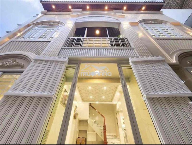 Bán nhà full nội thất đường huỳnh tấn phát q7