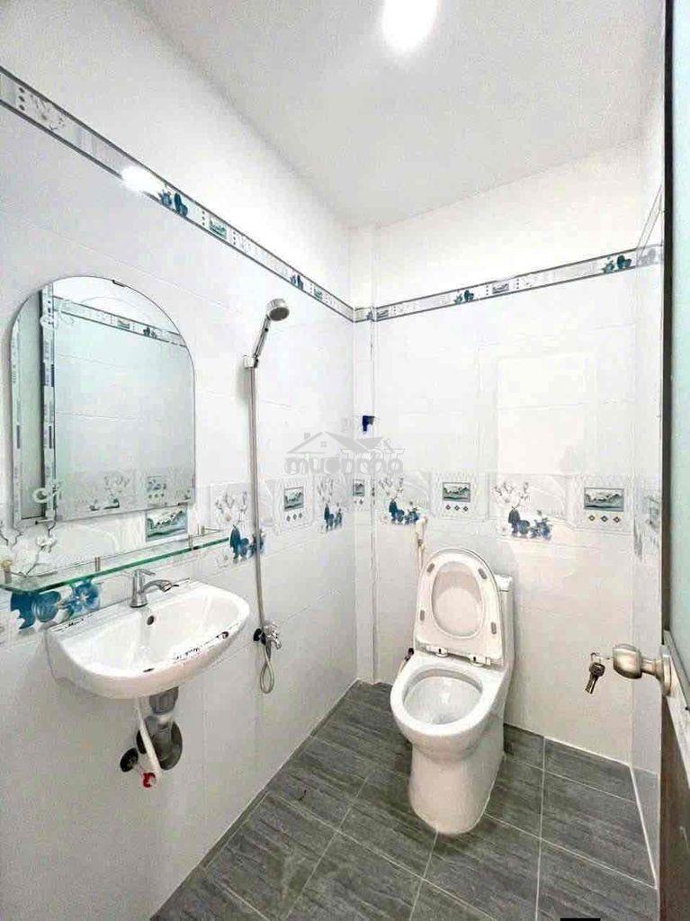 Nhà tl14 trệt lầu 3pn 2wc ( sẵn nội thất ) đường xe hơi - 2