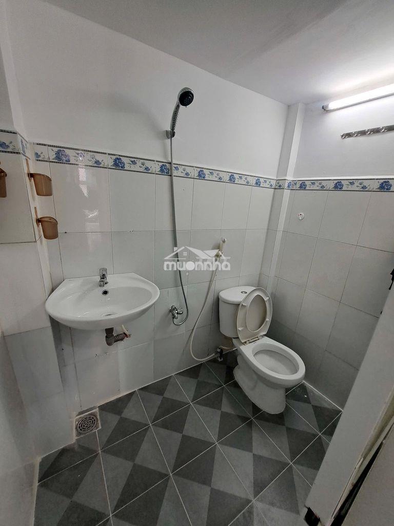 Bán nhà đường luỹ bán bích quận tân phú, dtsd 35m2 chỉ nhỉnh 2 tỷ - 4