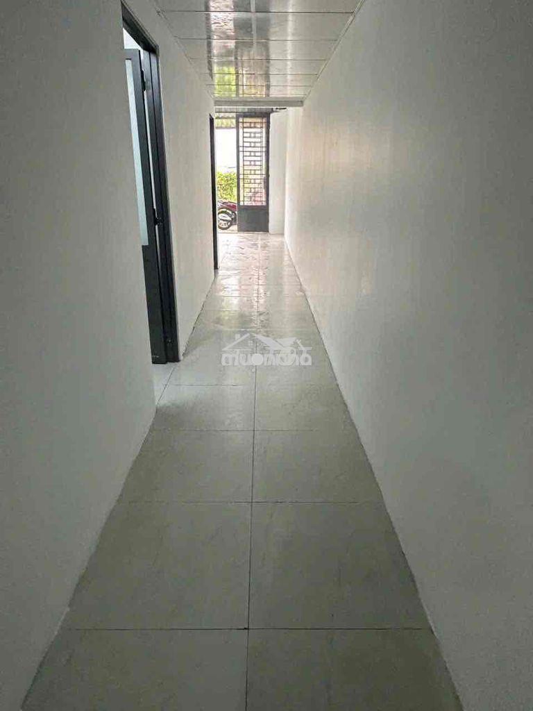 Nhà 80m2 có sân rộng giá 1tỷ - 3