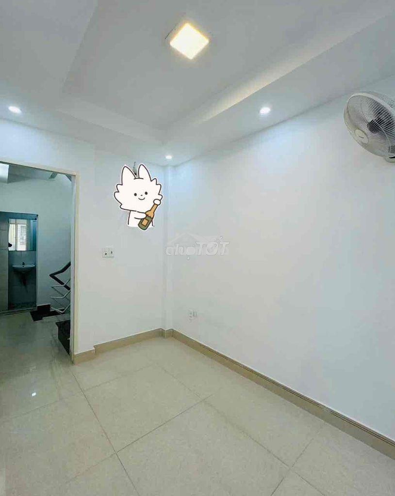 Nhàmới xinh, gần q1, bà chiểu, 1trệt 1lầu + lửng, 2p. ngủ, sân phơi - 4