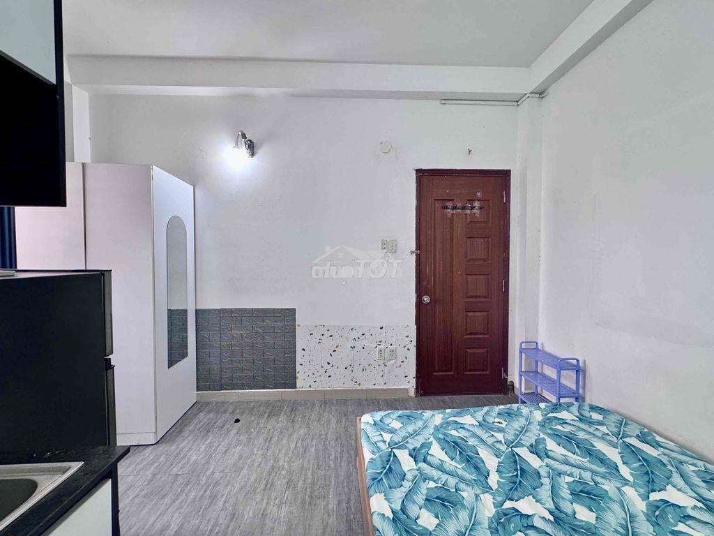 Siêu rẻ!! cho thuê studio 20m2 cửa sổ 2ng2xe ngay cmt8 cv lê thị riêng - 3