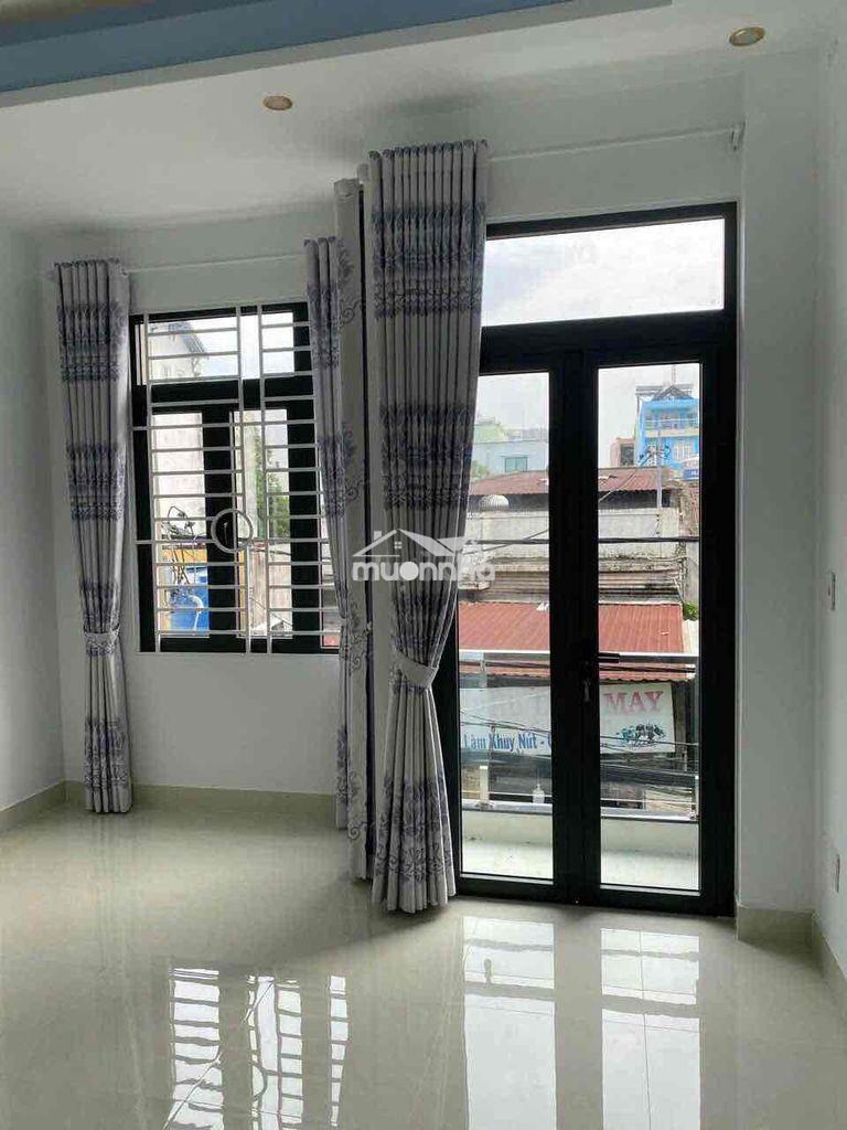Nhà phố cho thuê - 3