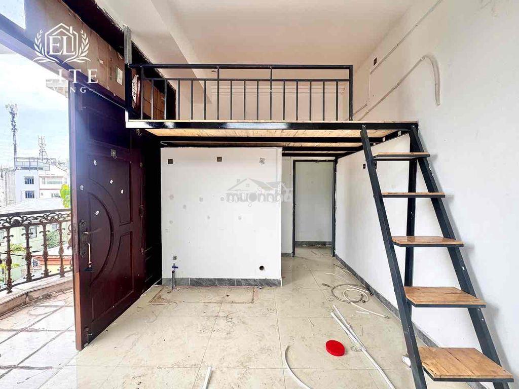 Phòng ban công giá rẻ gần ngay đại học văn lang cơ sở 3 - 4