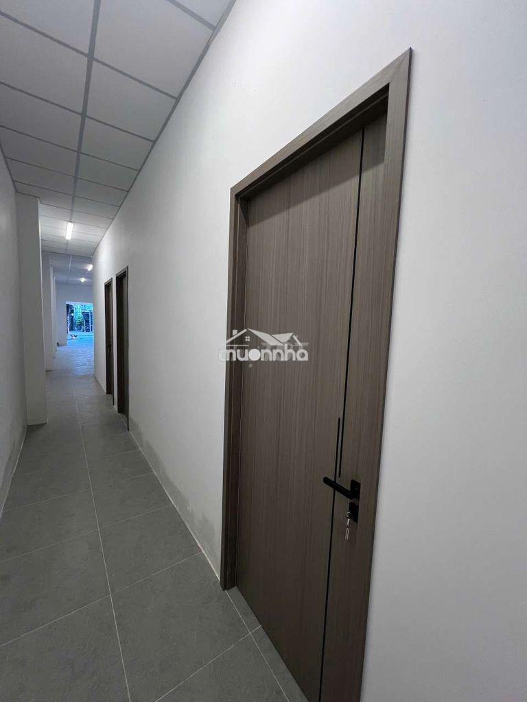 Mặt tiền tỉnh lộ 10 giáp khu tên lửa 5x30 có 3pn  - 4