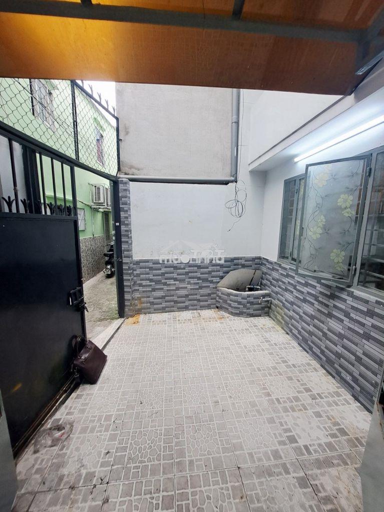 Chốt nhanh tân phú dt to 54m2(8.4 x 6.6) chỉ 4,479 tỷ 2tầng kiêncố 3pn - 2