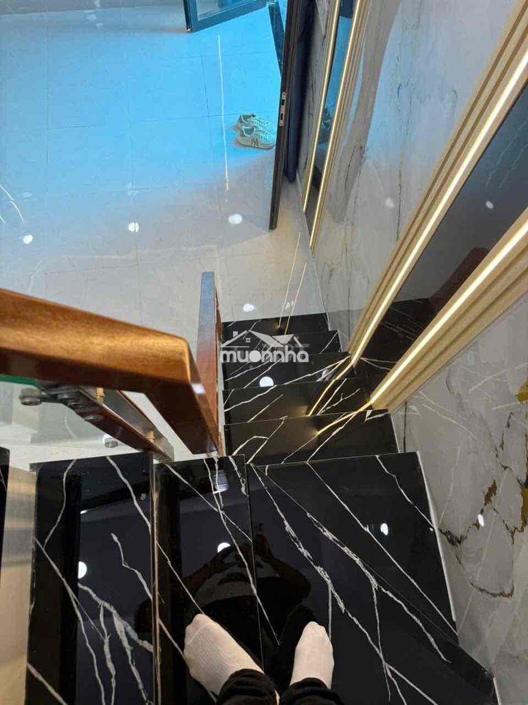 Bán nhà mặt tiền hẻm huỳnh tấn phát - 3