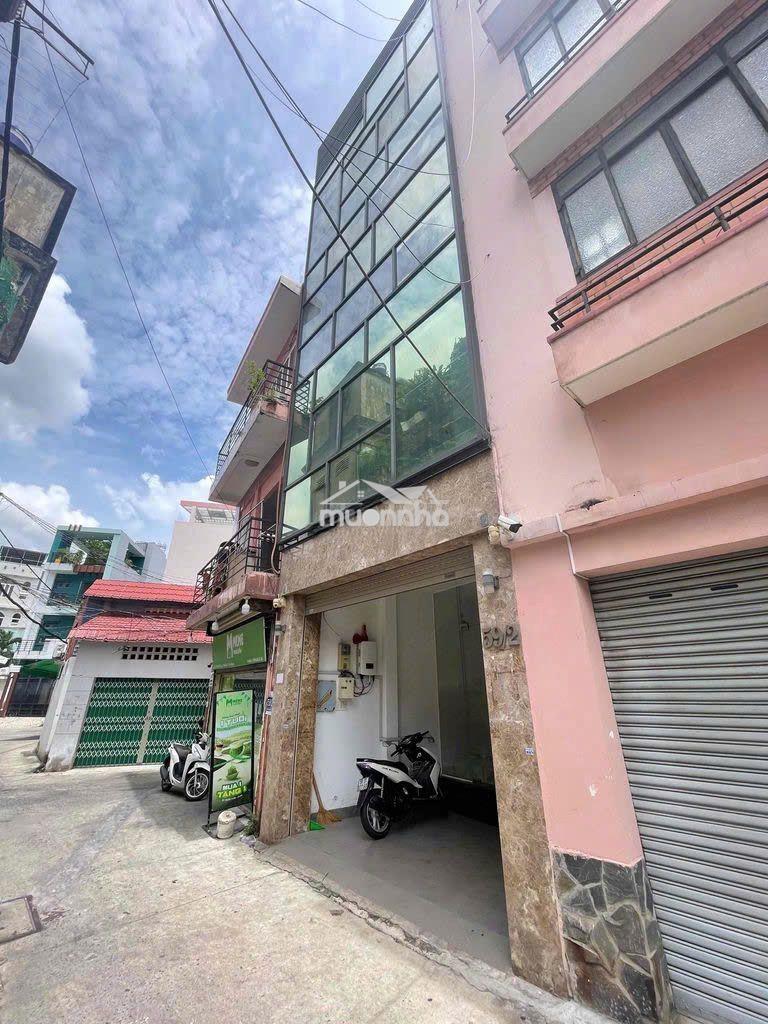 Cho thuê nhà hxh phan đăng lưu qpn, dt 4.2x20m, trệt 3 lầu, giá 40tr - 4