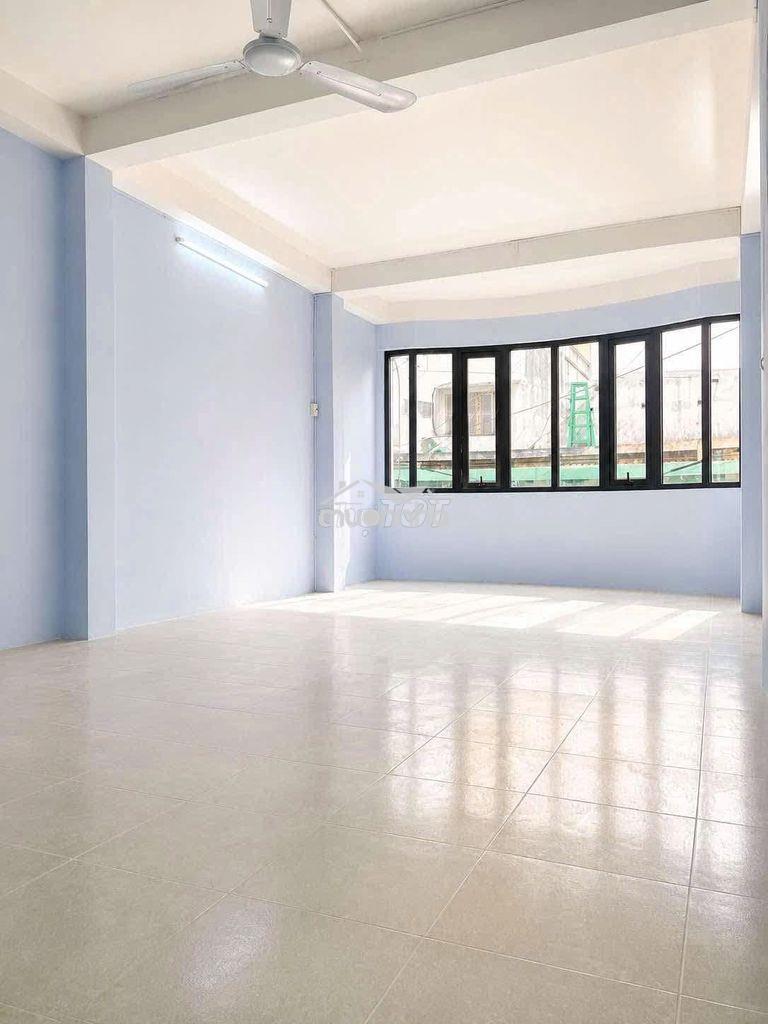 Cho thuê nhà nguyên căn hẻm xe tải lạc long quân - 4