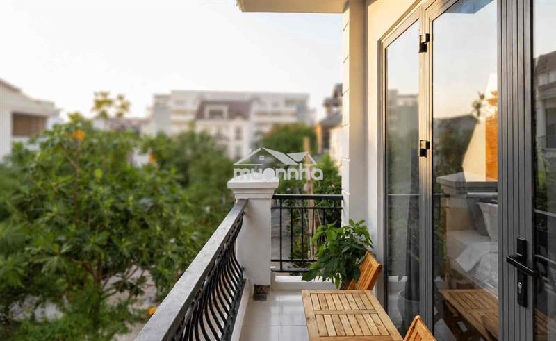Cho thuê chdv studio ban công thoáng đãng, nhiều ánh sáng