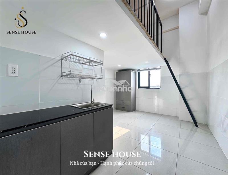 Hoà bình | ngay đầm sen, dtsd 32m2 | nội thất sẵn | cửa sổ trời