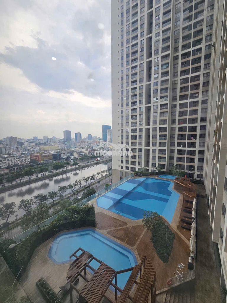 Cho thuê the goldview q4 : 3 phòng ngủ , full nội thất , giá 23,5tr