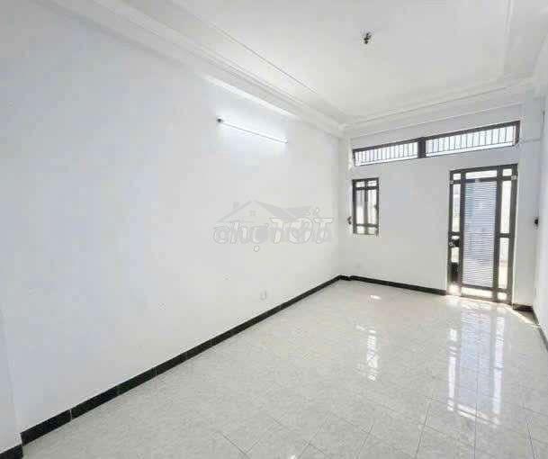 Nhà hẻm xe hơi/ bắc hải quân 10 - 6 tầng - chỉ 18 triệu/ tháng - 3