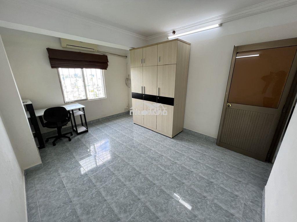 Căn hộ lầu 12, chung cư miếu nổi , 52m2 giá chỉ 3,3 tỷ - 3