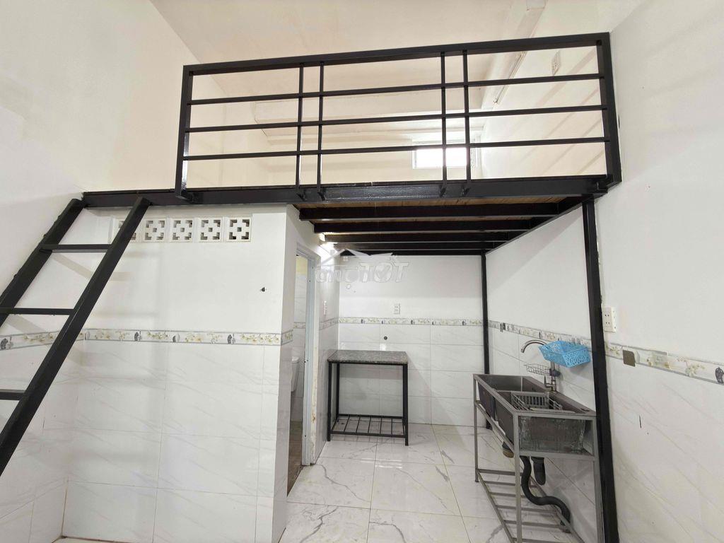 Phòng gác cửa sổ trời thang máy_cuối nguyễn oanh p17 qgv_máy giặt chun - 3
