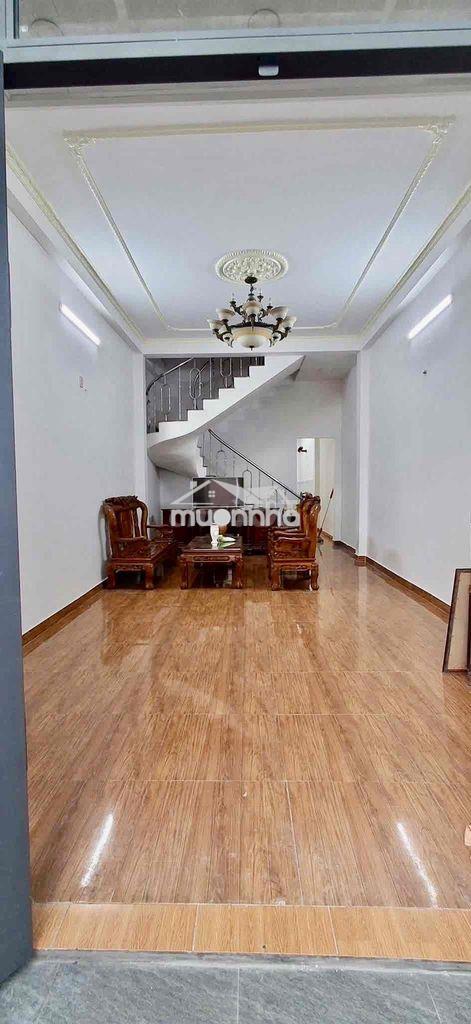 Cho thuê nhà dt 4x20 1trệt 1lầu 3pn 2wc hẻm 8m xe tải thoải mái