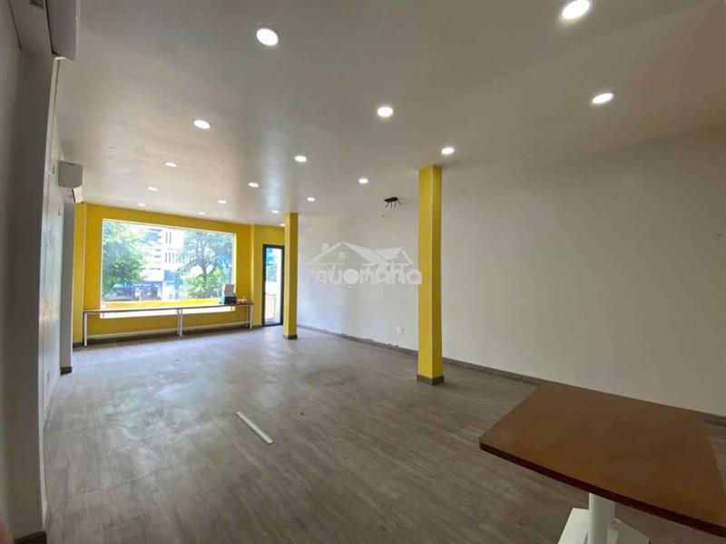 Văn phòng giờ tự do 24/7 120m2 giá 19 triệu/tháng mặt tiền trường sơn