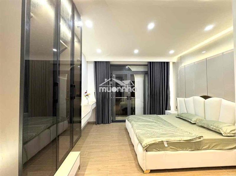 Phòng ban công có nội thất đẹp