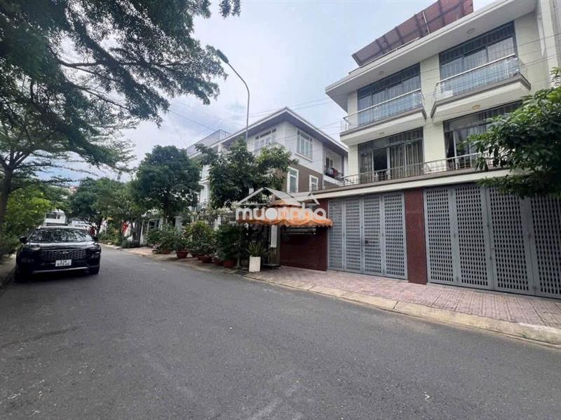 Căn biệt thự - full nội thất đường liên phường -25 tỷ/290m2