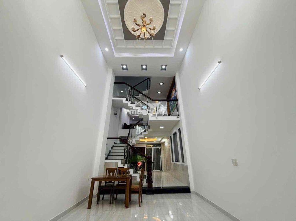 Nhà bán gần mặt tiền nguyễn văn dung, p6, gv - 4m x 17m - 5ầu mới - 3