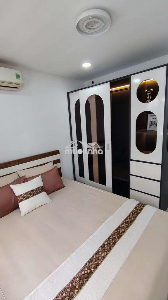 Nhà 5 tầng - 2 mặt tiền - hxh - 4