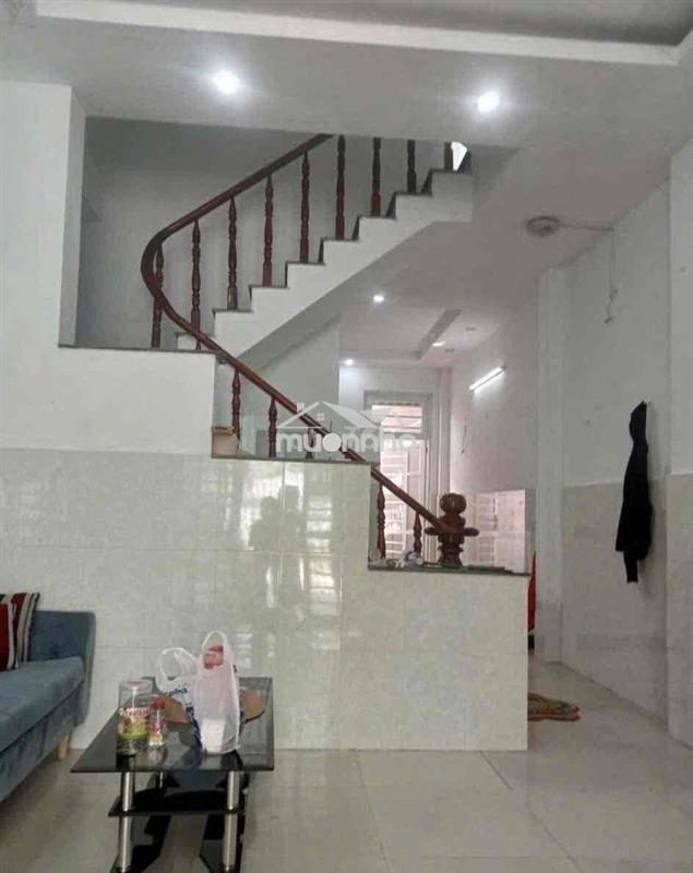 Cho thuê nhà trệt lầu gần sân vận động đông hòa