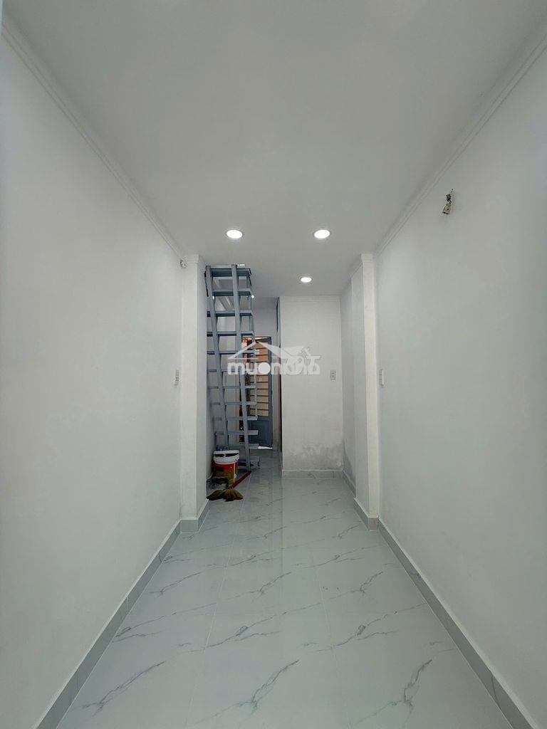 Cho thuê nhà 3 tầng. đường bùi thế mỹ, p10, tân bình. 5.5 triệu - 3