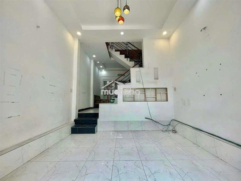 Cho thuê nhà 1 trệt 1 lầu 2pn 2wc 4x10m hẻm xe hơi gần phú mỹ hưng