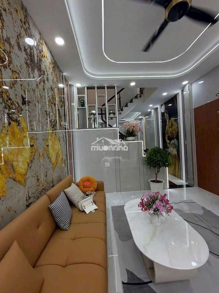 Nhà 3 tầng đường tân chánh hiệp 08, p tch q12, dt 58m2.hẻm ôtô 5,55tỷ
- 4