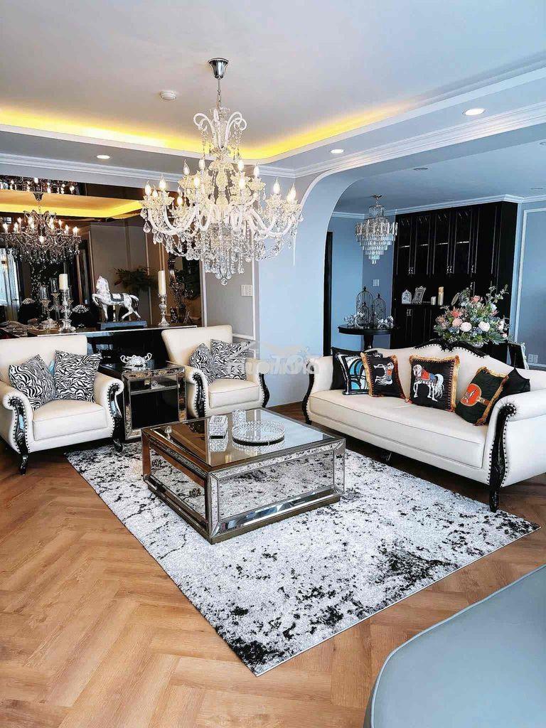 Cho thuê penthouse ( sky villa) 650m2 - 3