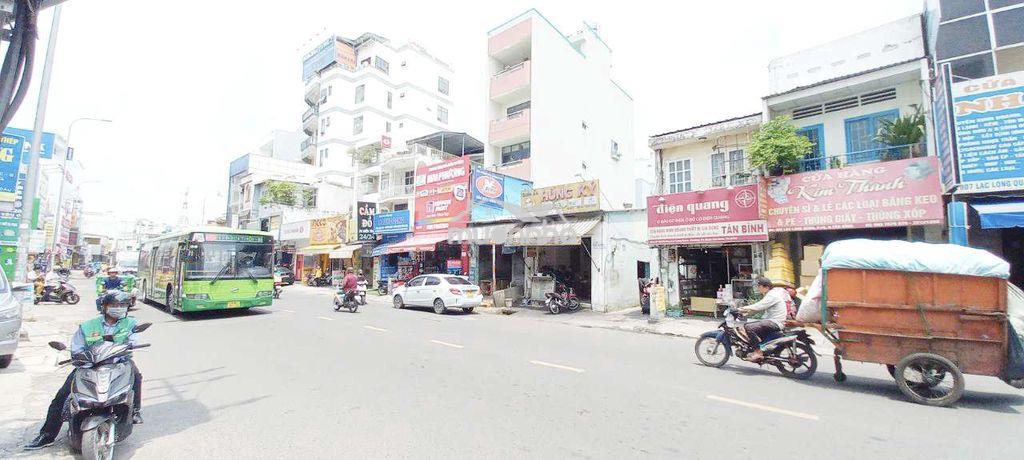 Nhà thuê 1018 lạc long quân 5mx24m vỉa hè 6m nhà trống suốt - 2