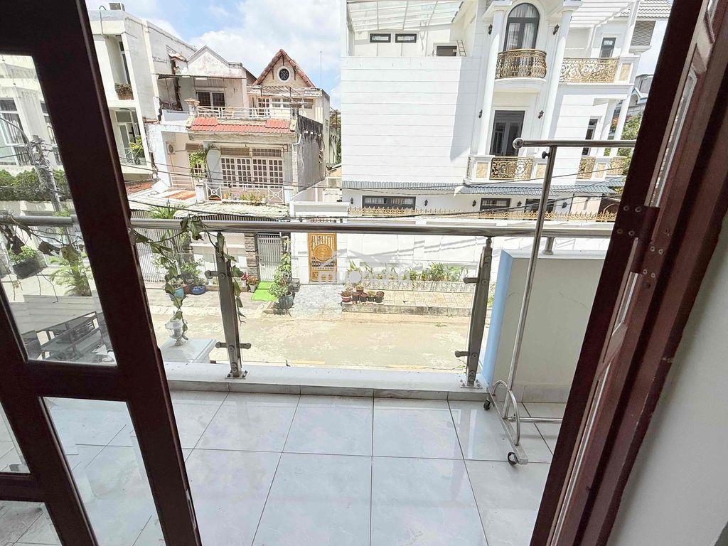 Phòng ban công thoáng rộng rãi kdc gia hoà gần ql50 bx q8 ueh - 4
