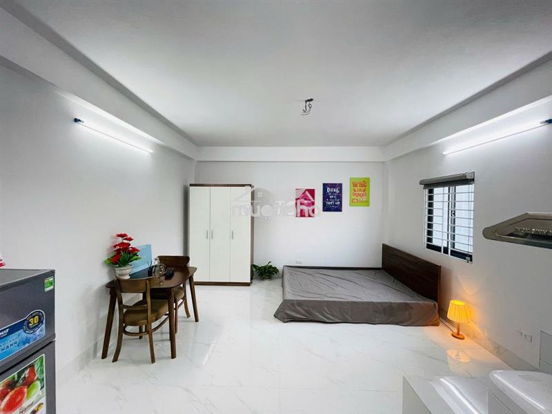 Cho thuê căn studio ngõ 192 lê trọng tấn có ban công, full nội thất