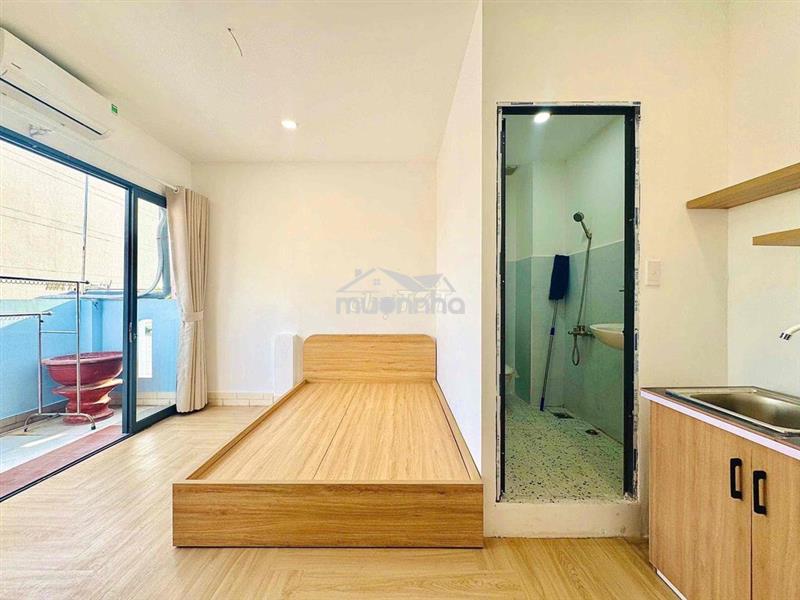 Studio ban công giá rẻ ngay aeon tân phú