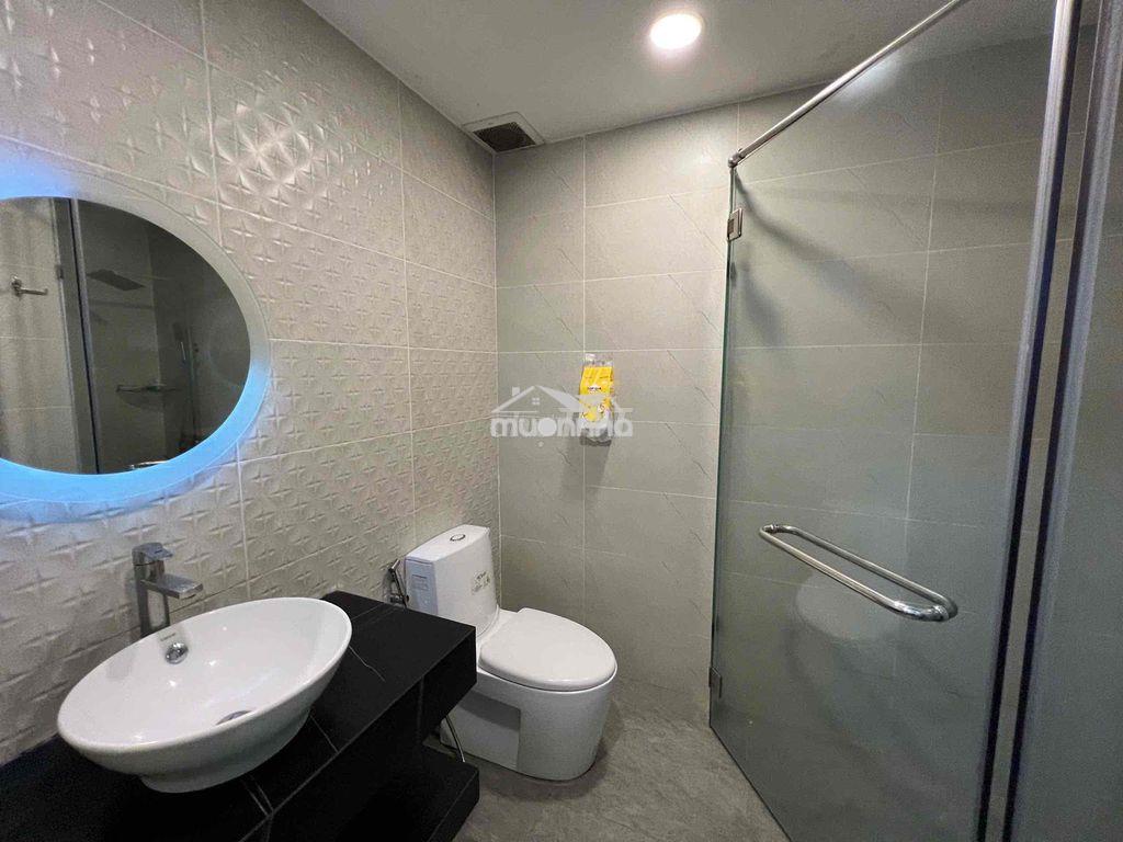 Cho thuê orchard parkview sẵn slot ô tô vào ở ngay có ban công rộng - 4