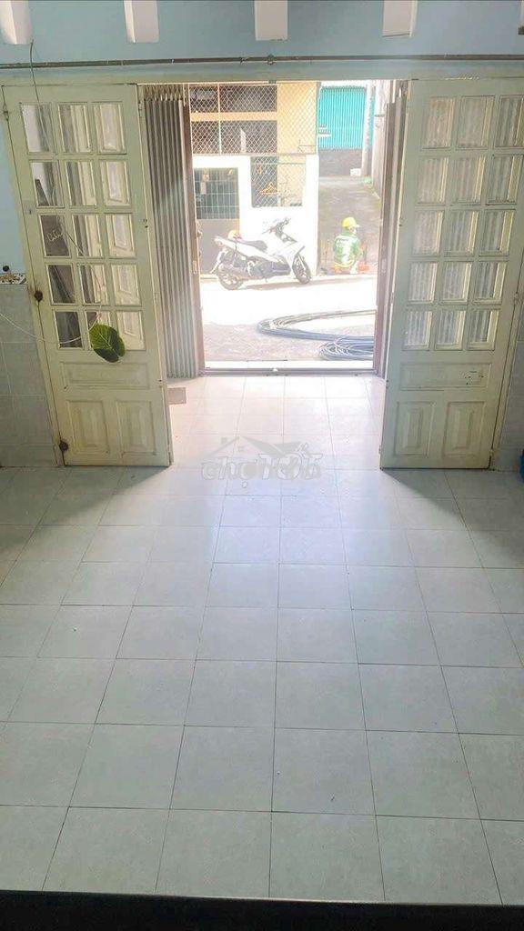 Cho thuê nhà hẻm nhựa 8m đường nguyễn sơn, 2pn, 2wc - 2