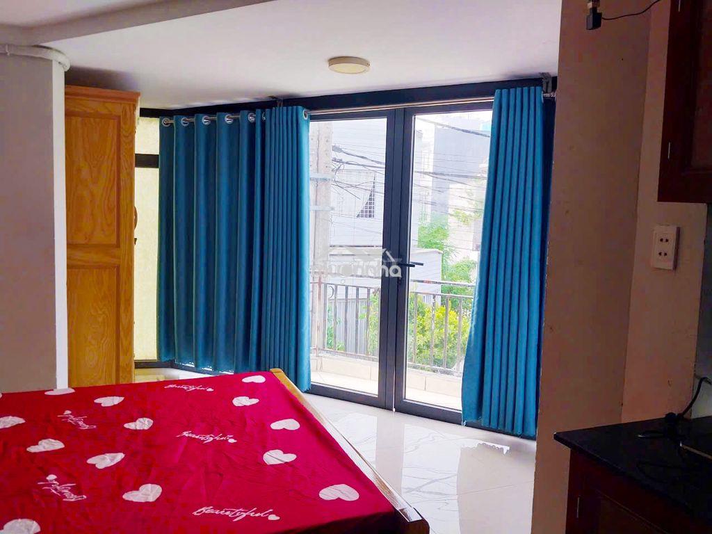Phòng ban công chỉ 2 tr 5,  20m2 ngay đh fpt_đh tài chính - 4