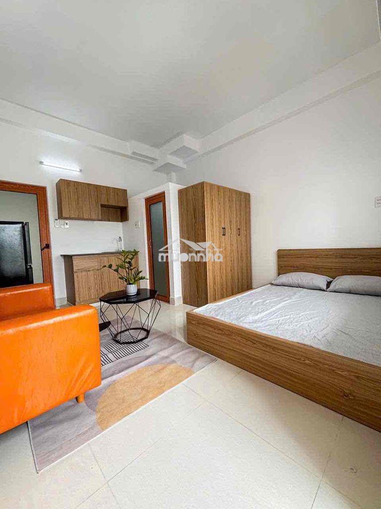 Căn ban công to, full nội thất, thoáng mát - 3