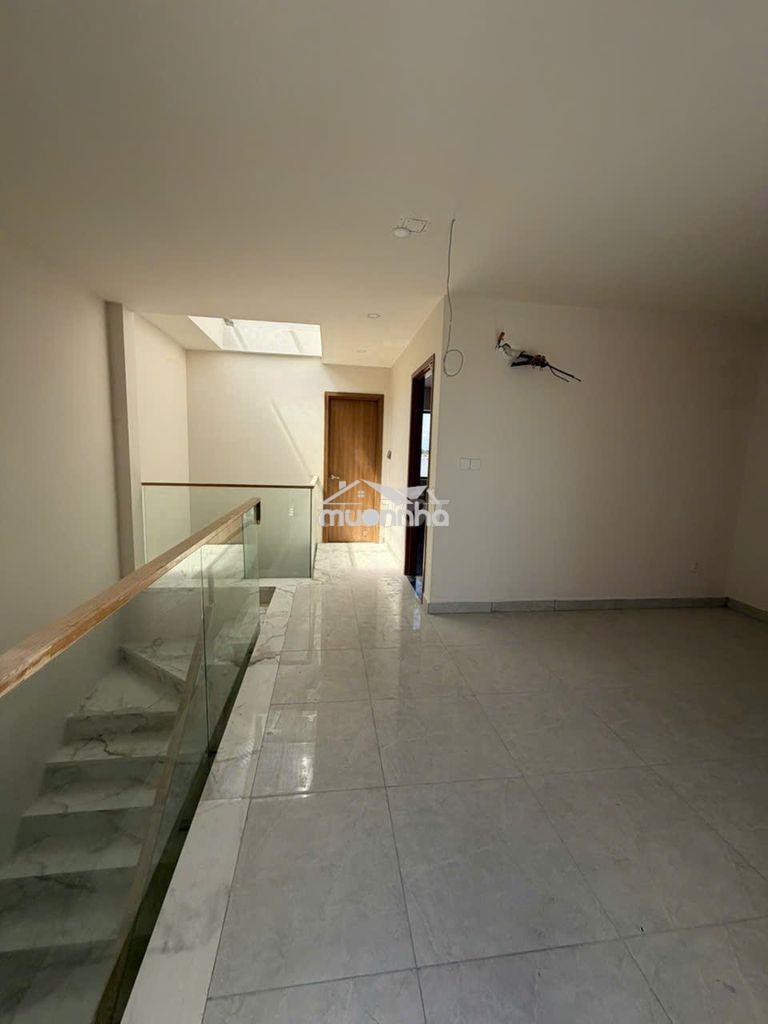 (9611) k home new city.  vị trí vip: 25 triệu /tháng