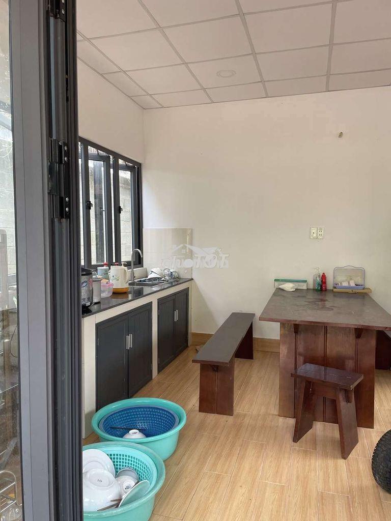 Cho thuê rẻ biệt thự giữ nhà. 1000m2 đầy đủ công năng. đường bàu lách - 3