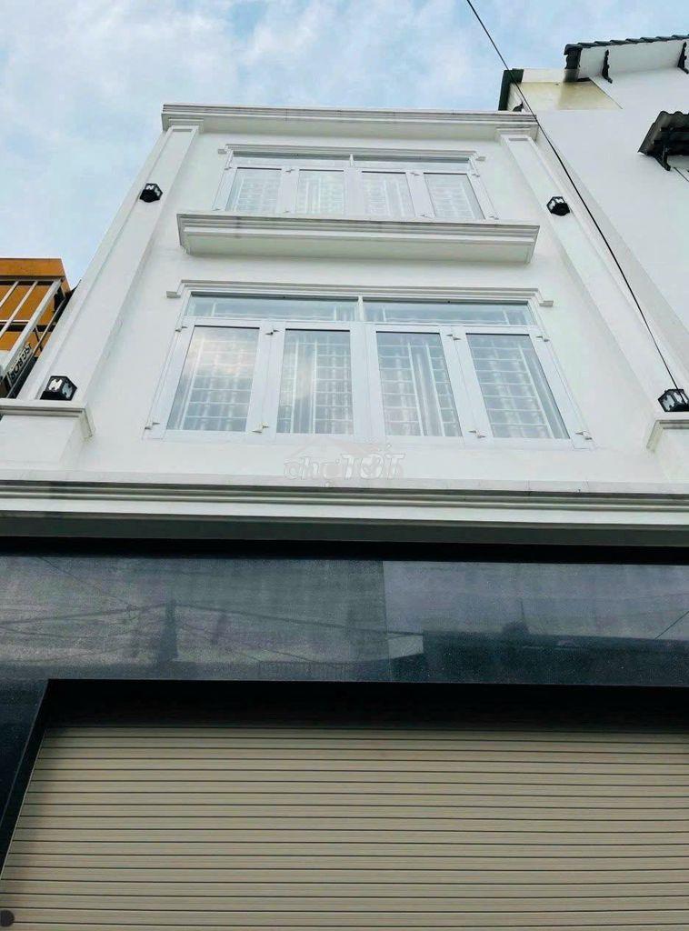 Cho thuê nhà mt 759/3a trần hưng đạo, phường 6, quận 5 