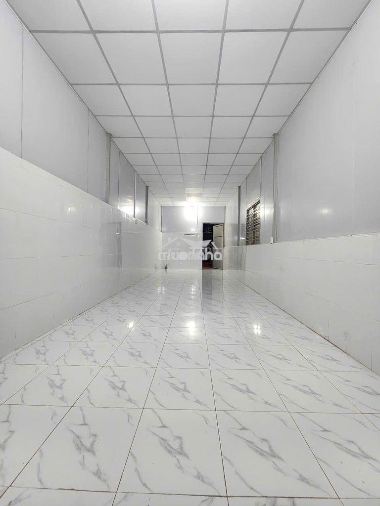 Cho thuê nhà, mái che toàn sân, đường nhựa 6 mét - 4