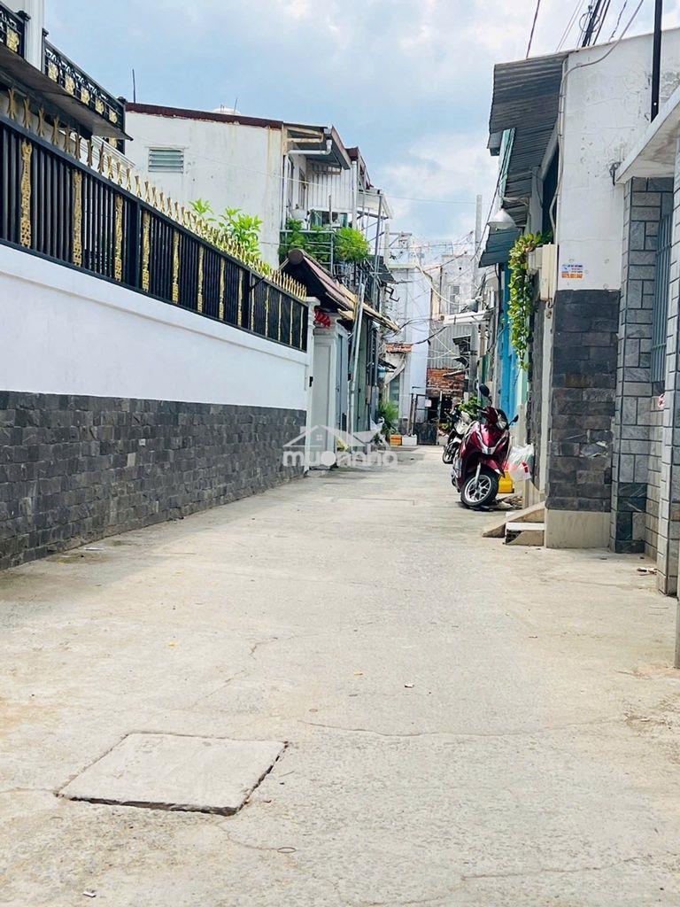 Btct 4 tầng – 4pn – sát mt tôn đản – 2,67 tỷ.
