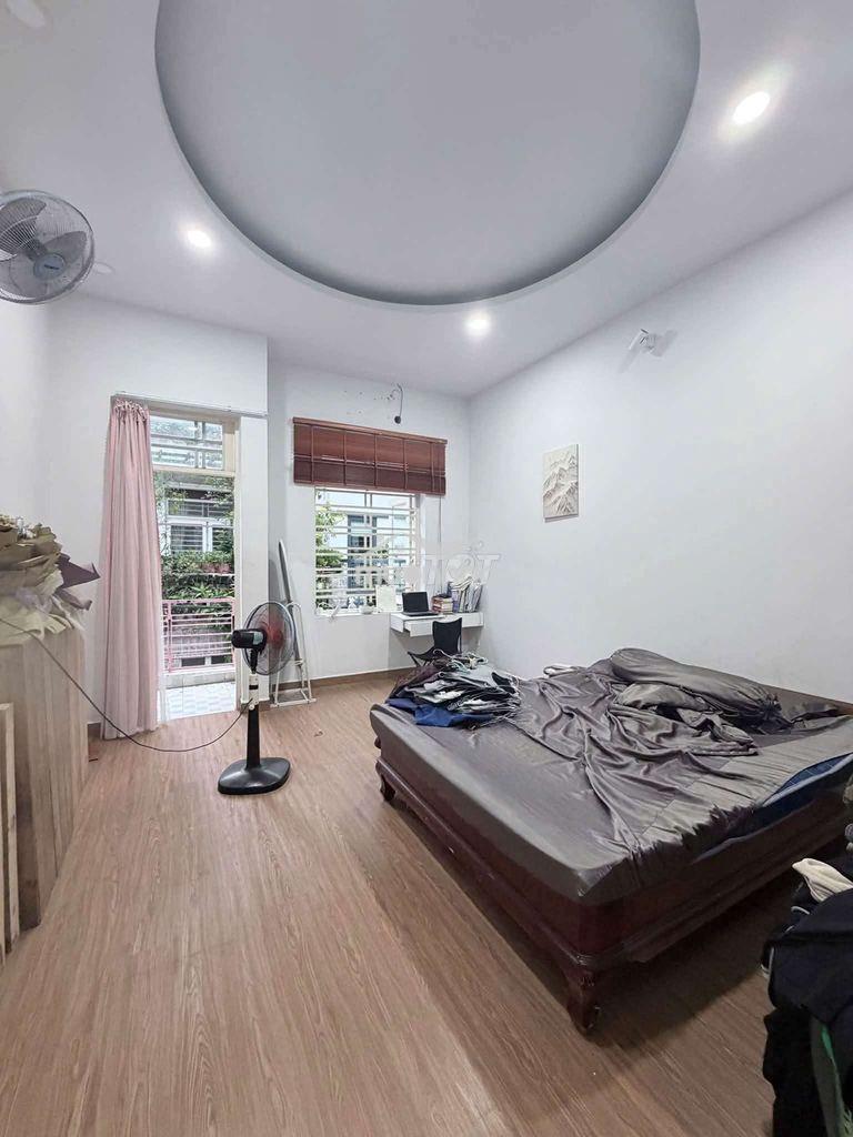 Bán nhà đẹp 2 tầng - nguyễn hữu tiến - 56m2 - xe hơi đậu cửa - giá tốt