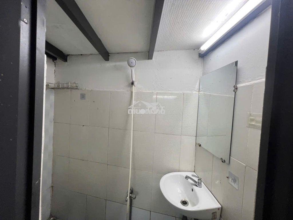 TẦNG TRỆT CÓ GÁT LỬNG DT KHOẢNG 22 M2 , VỆ SINH RIÊNG, LỐI RIÊNG - 2